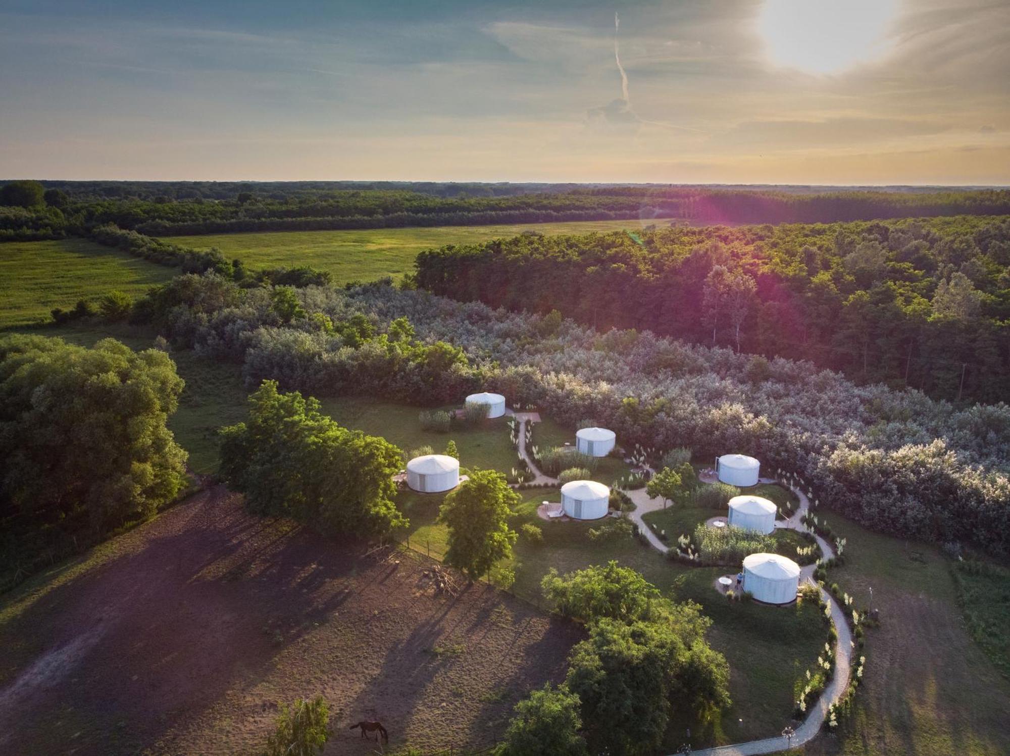 Homoki Lodge Bed & Beyond Glamping (Adults Only) Ruzsa Eksteriør bilde